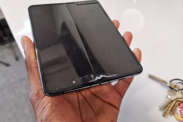 reparation chassis galaxy fold